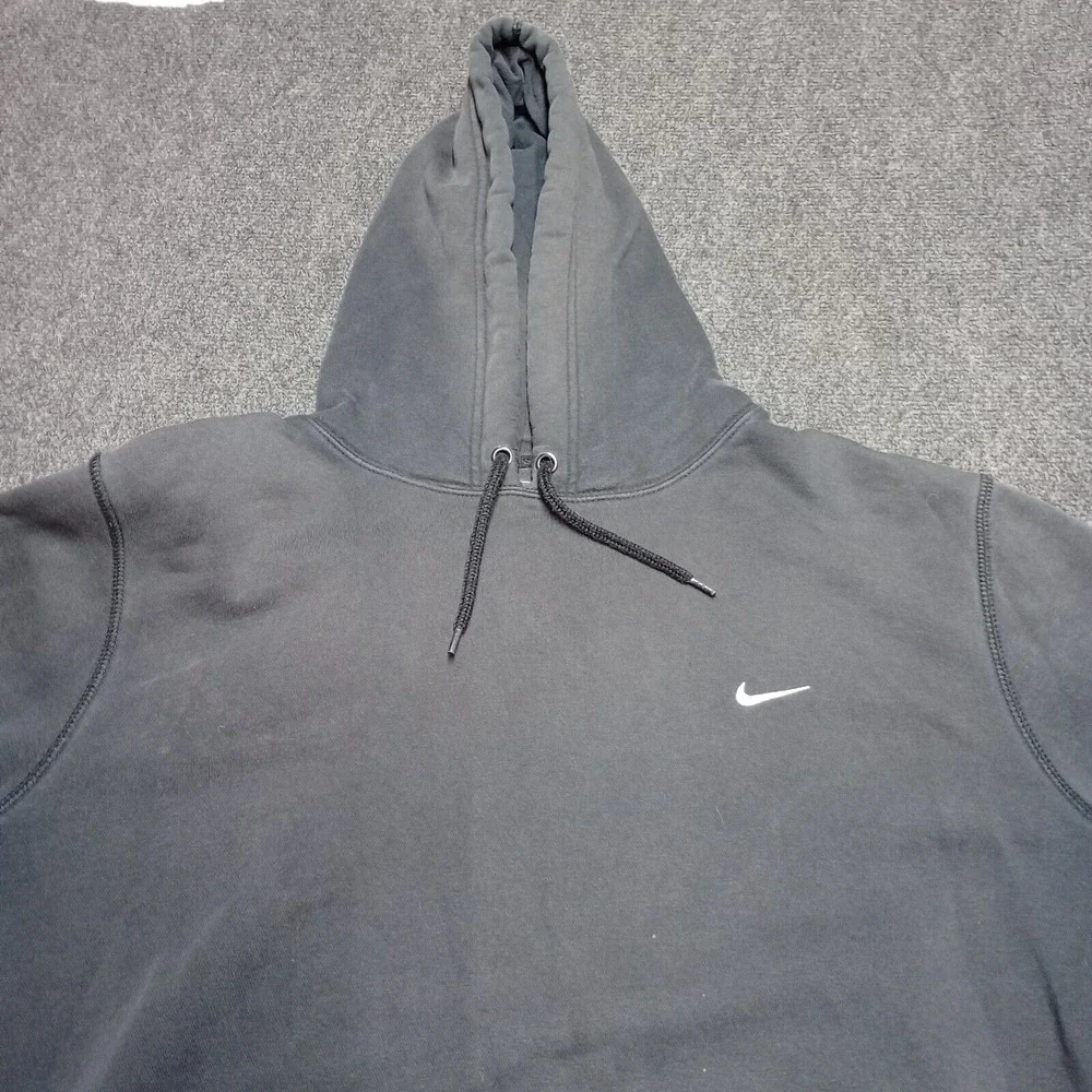 Nike ship out